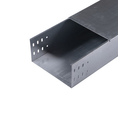 Goede prijs OEM warm gegalvaniseerde trunking 25 mm-200 mm zware kabelbak online